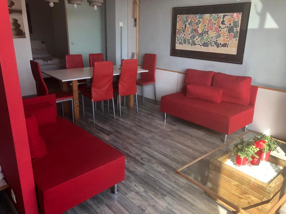 شقة أثينا  في Red Grey Loft المظهر الخارجي الصورة