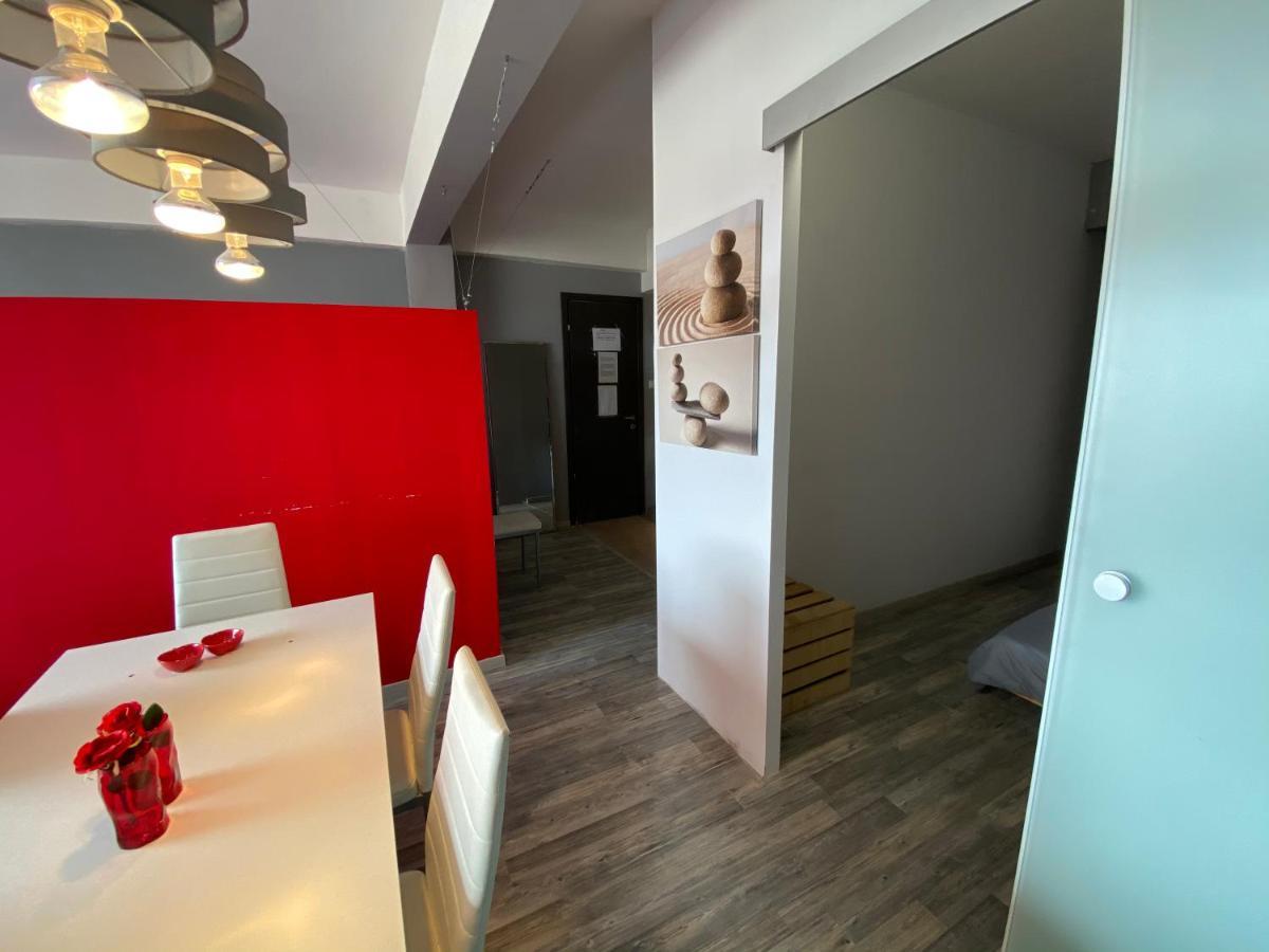 شقة أثينا  في Red Grey Loft المظهر الخارجي الصورة